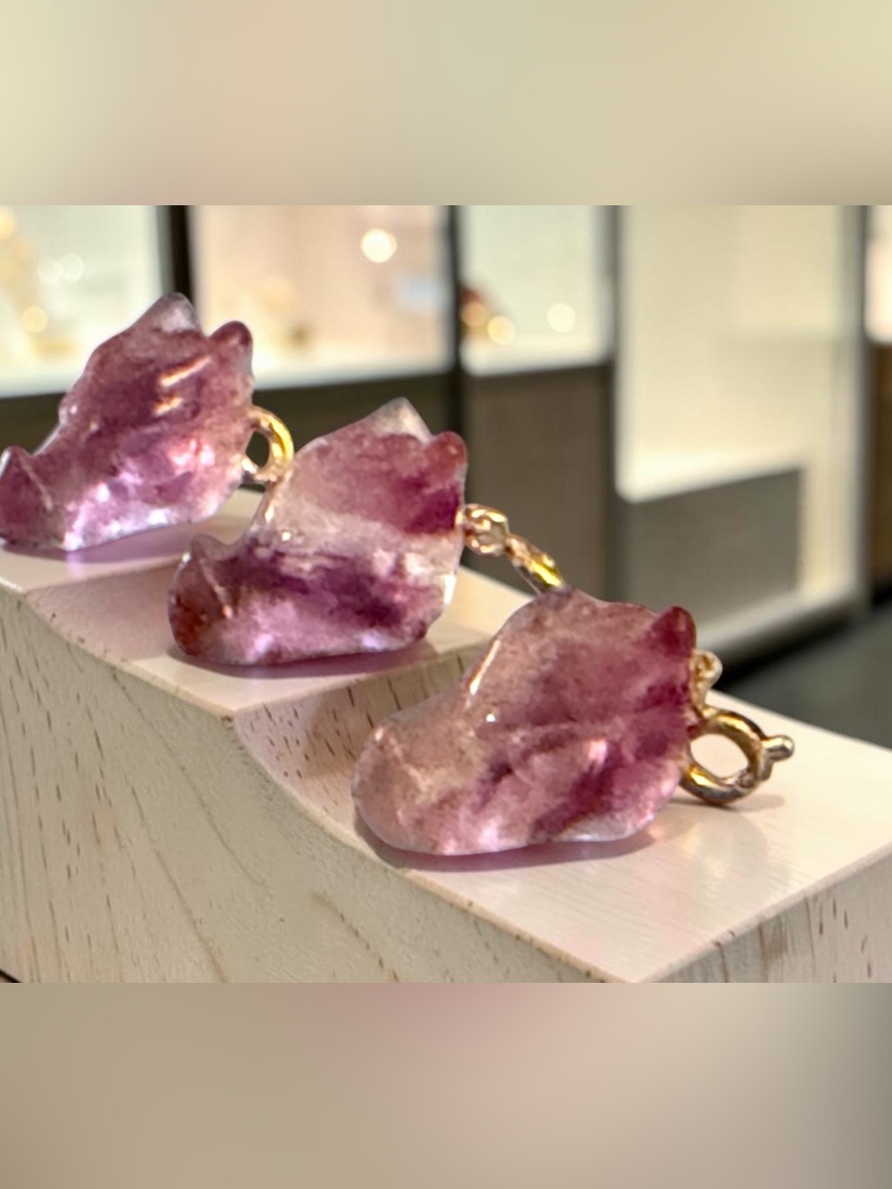 Purple Fluorite Dragonhead Crystal Charm (1) - Picture 2 of 8